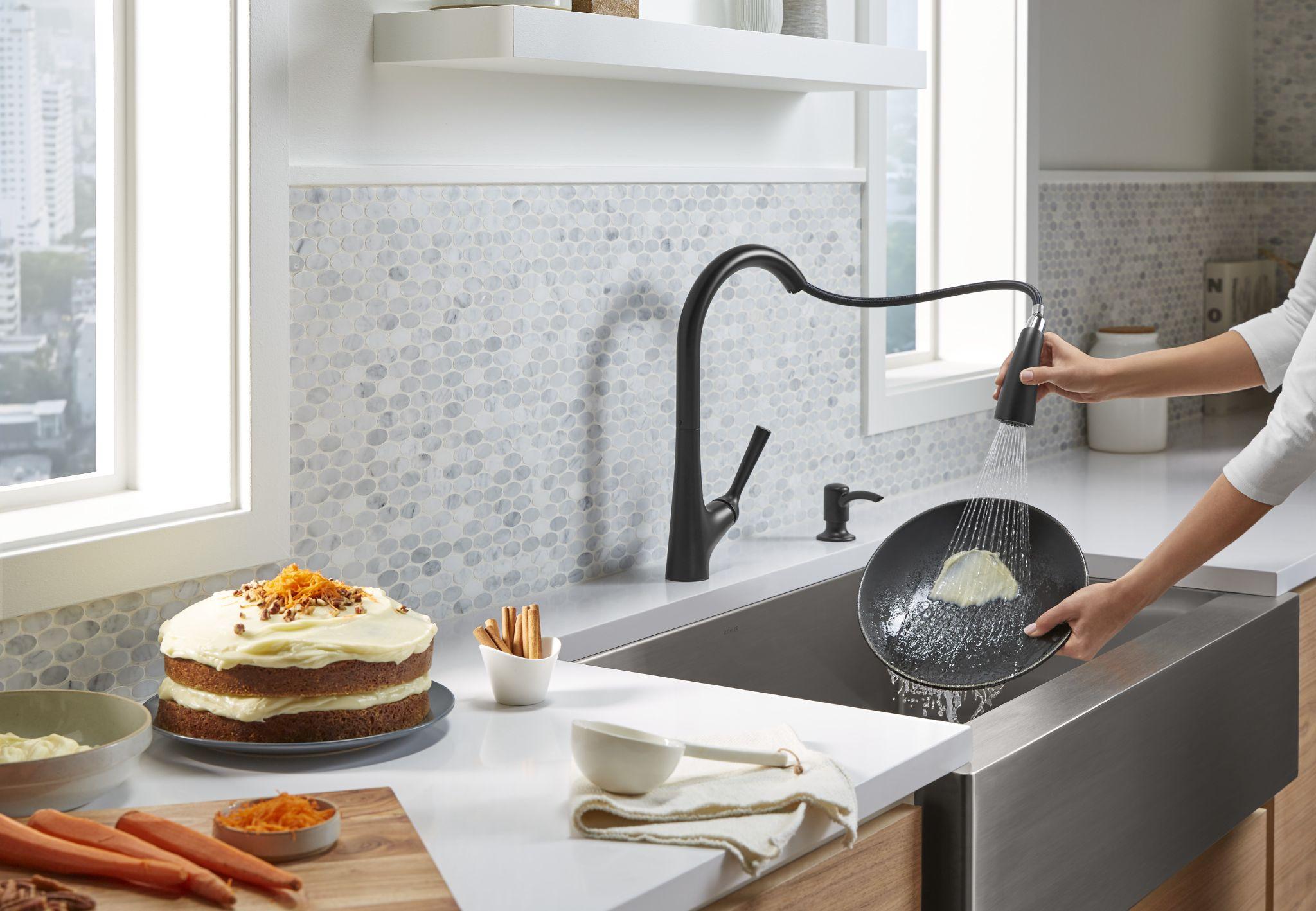 Pull-down Kitchen Faucet Spout Styles: Height and Function