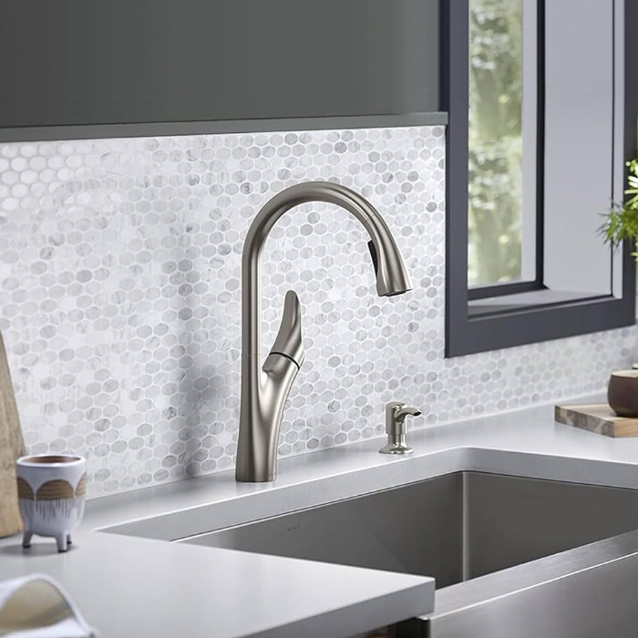 Ergonomic Kitchen Faucet Hot Cold Water Faucet For Bathroom