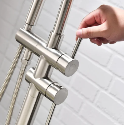 Maintenance freestanding faucet for tubs