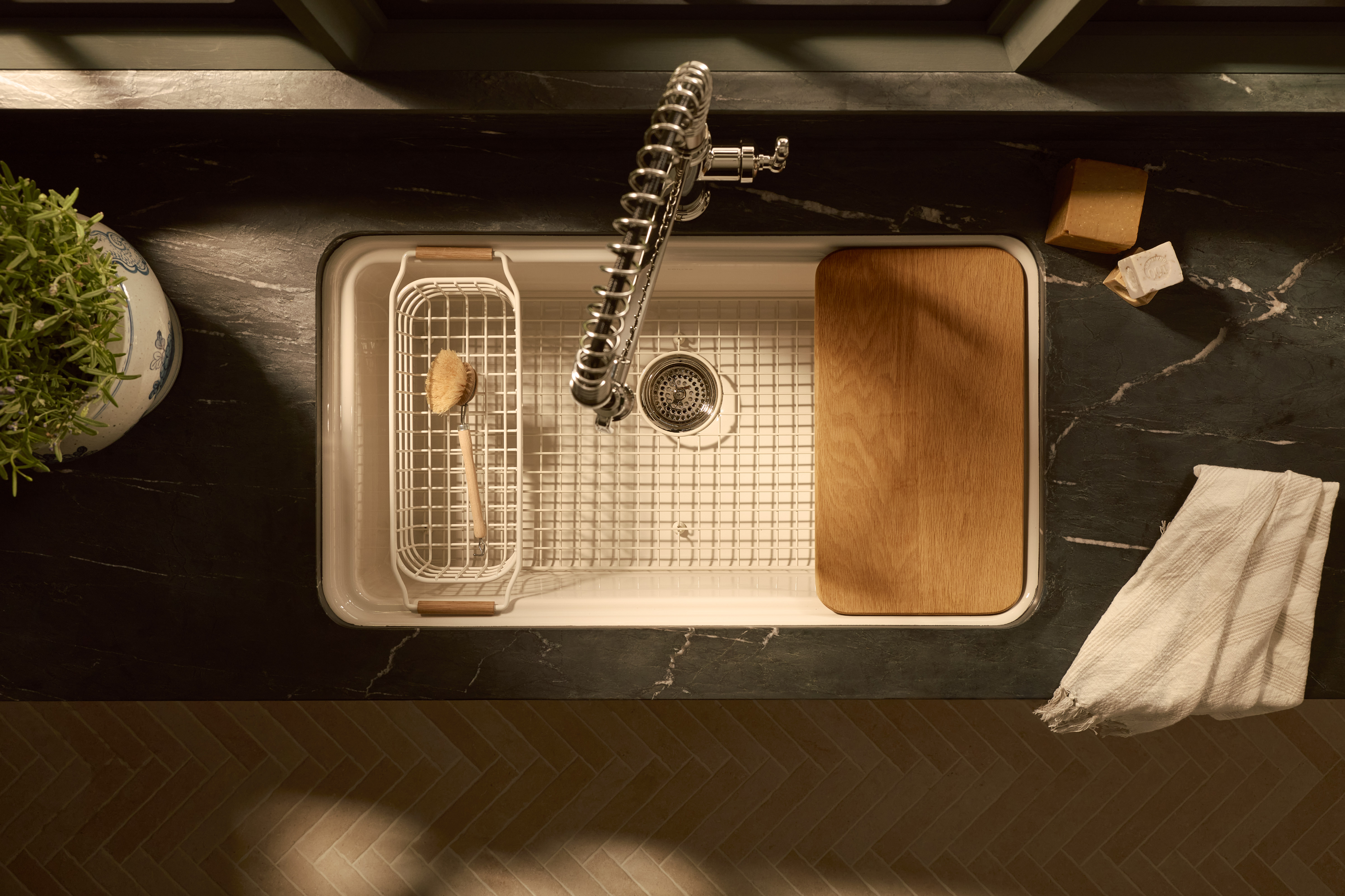 Kitchen faucets