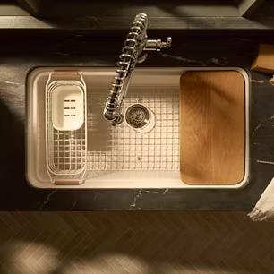 Corner kitchen sinks